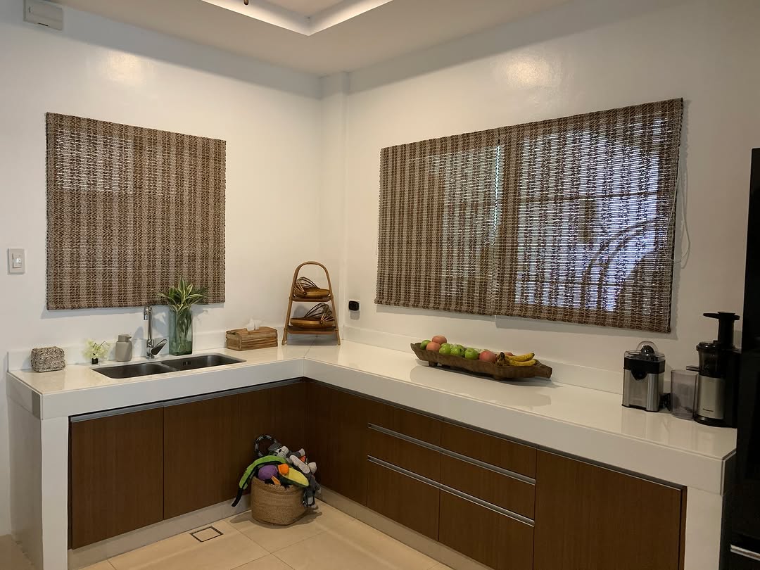 Sunshades interior application